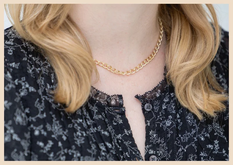 Curving bar necklace-Gold Curb Chain Necklace