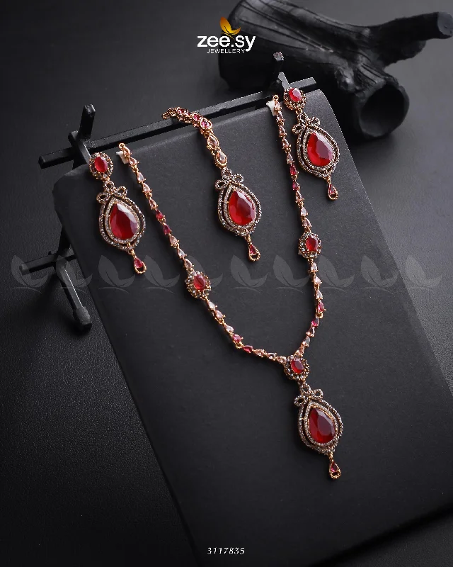 Vivid topaz necklace-Syra Yousuf Necklace Set