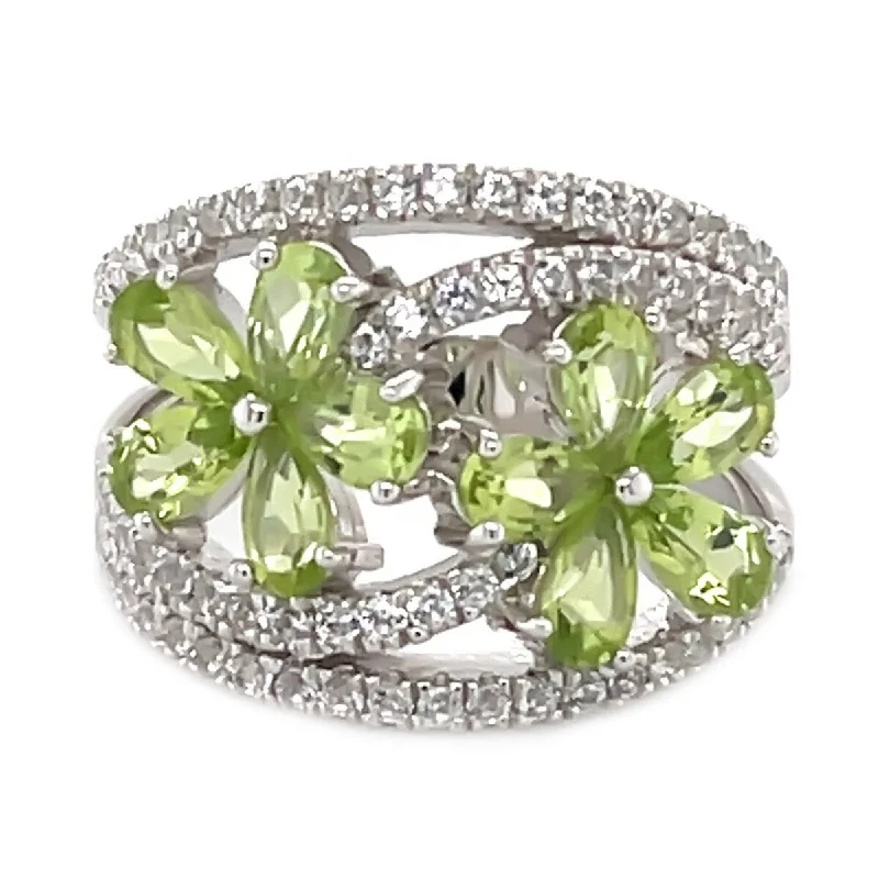 Dimpled ring-925 Sterling Silver Peridot and Created White Sapphire Gemstone Flower Ring