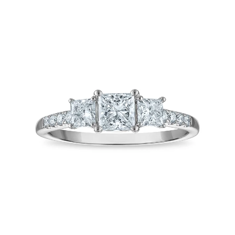 Sparkling gem ring-Signature EcoLove 1 CTW Lab Grown Diamond Ring in 14KT White Gold