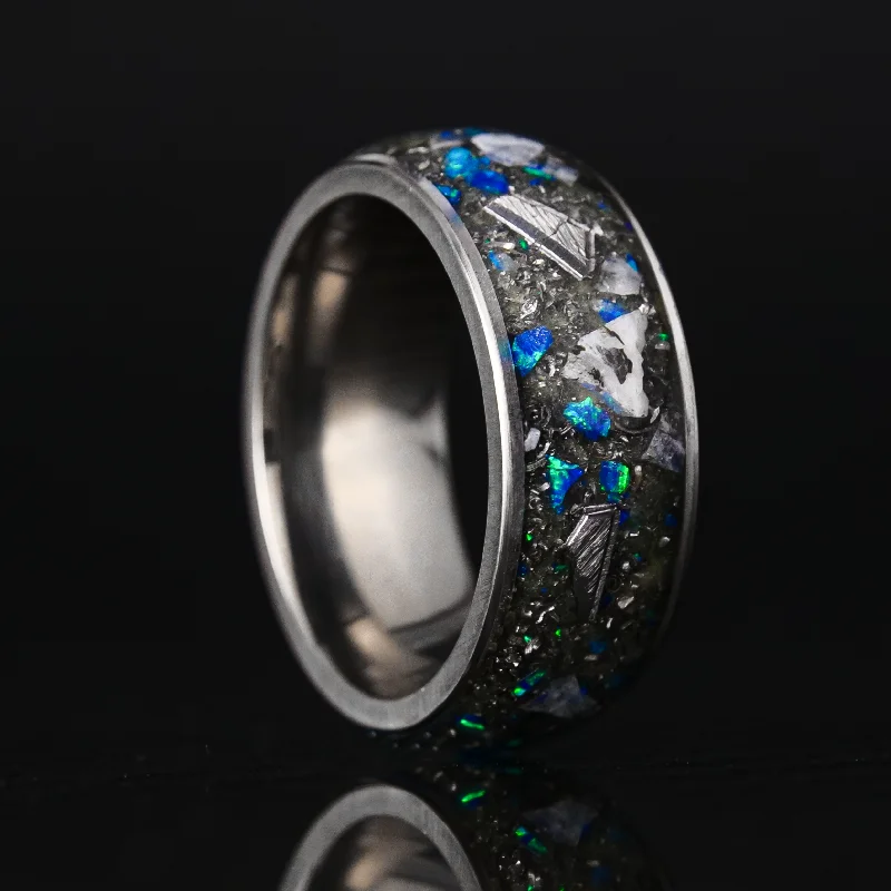 Subtle-carved ring-Star Dust™ Halo Ring on Titanium