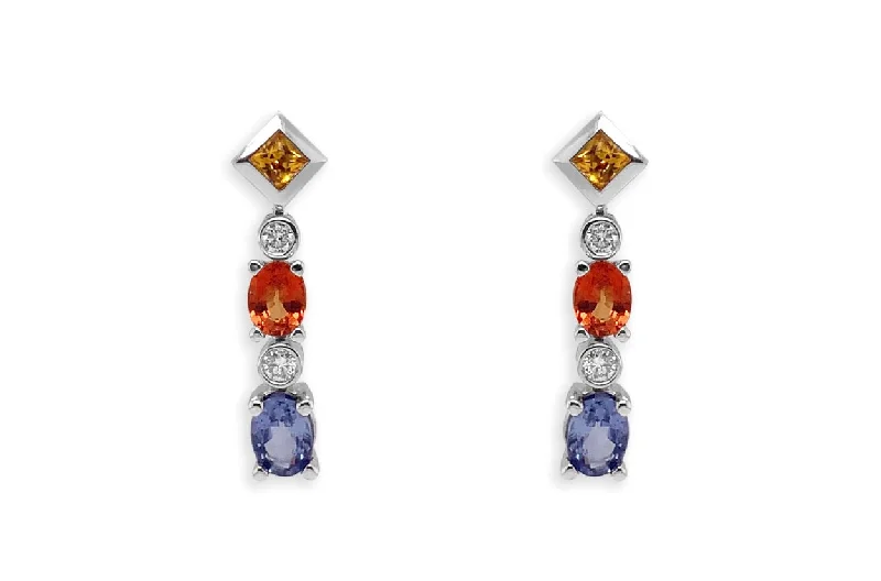 Icy topaz earrings-Earrings 18kt Gold Sapphires & Diamonds Drops