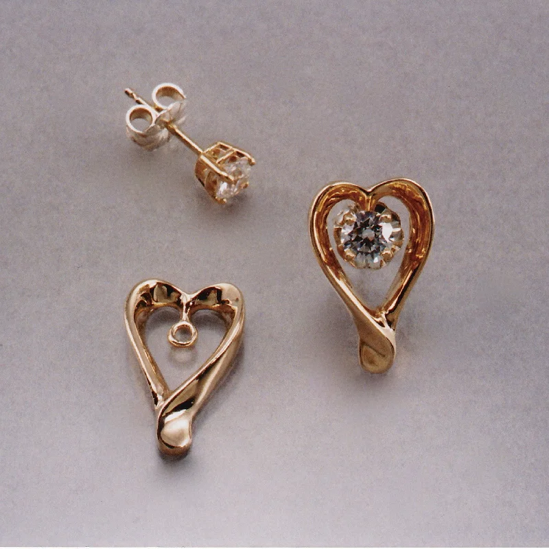 Offset stone earrings-Open Heart Jackets