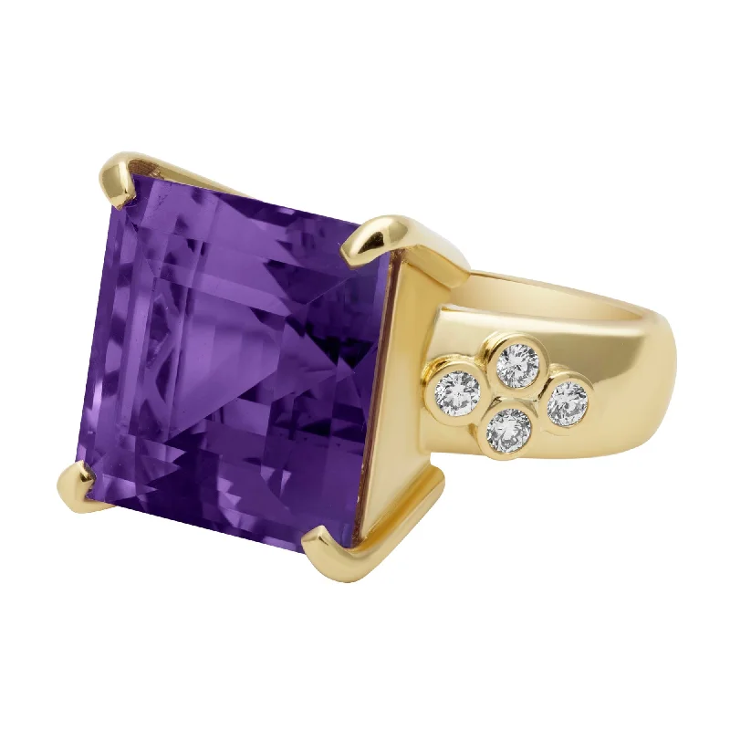 eco-friendly brooch-Ring - Amethyst And Diamond