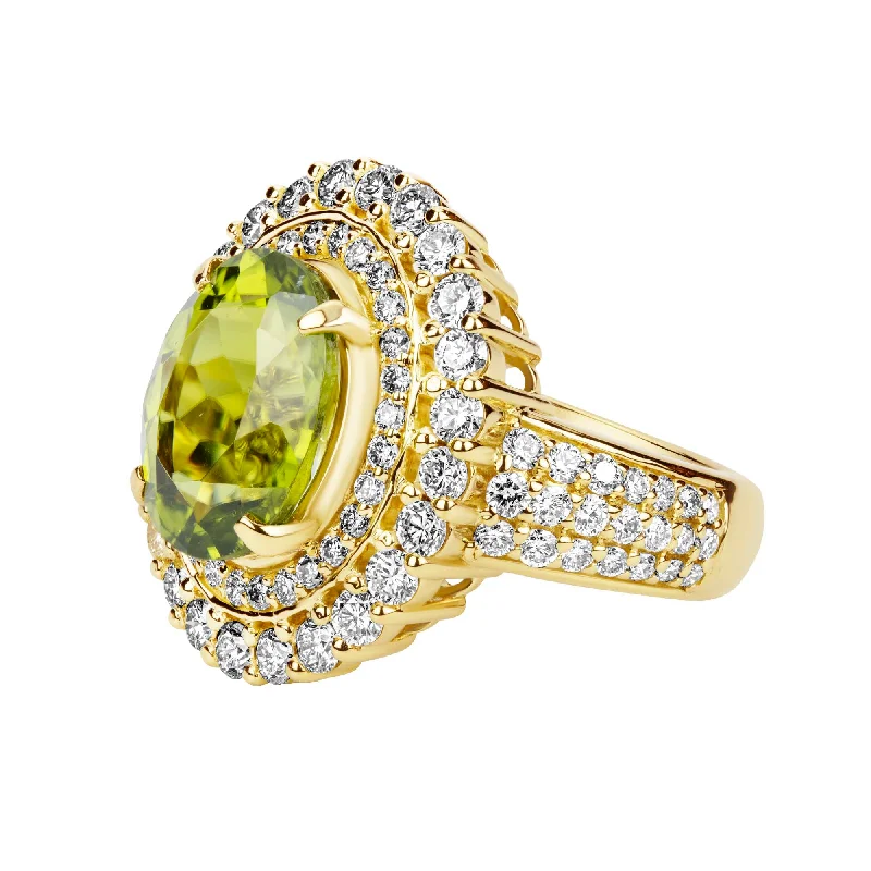 wooden brooch-Ring - Peridot And Diamond